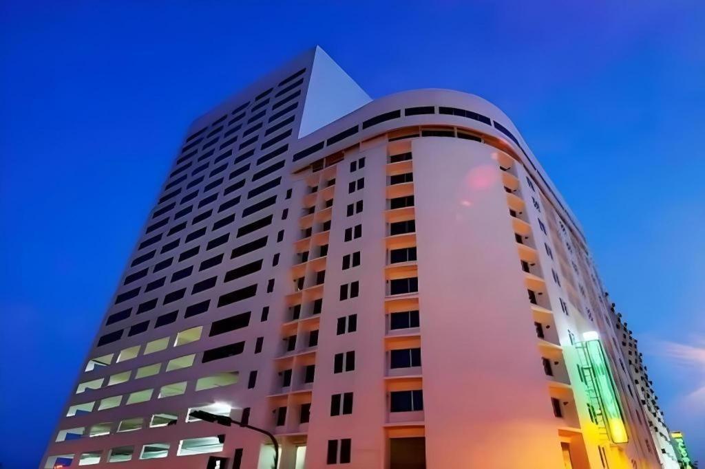 Hotel Continental Penang George Town Eksteriør bilde